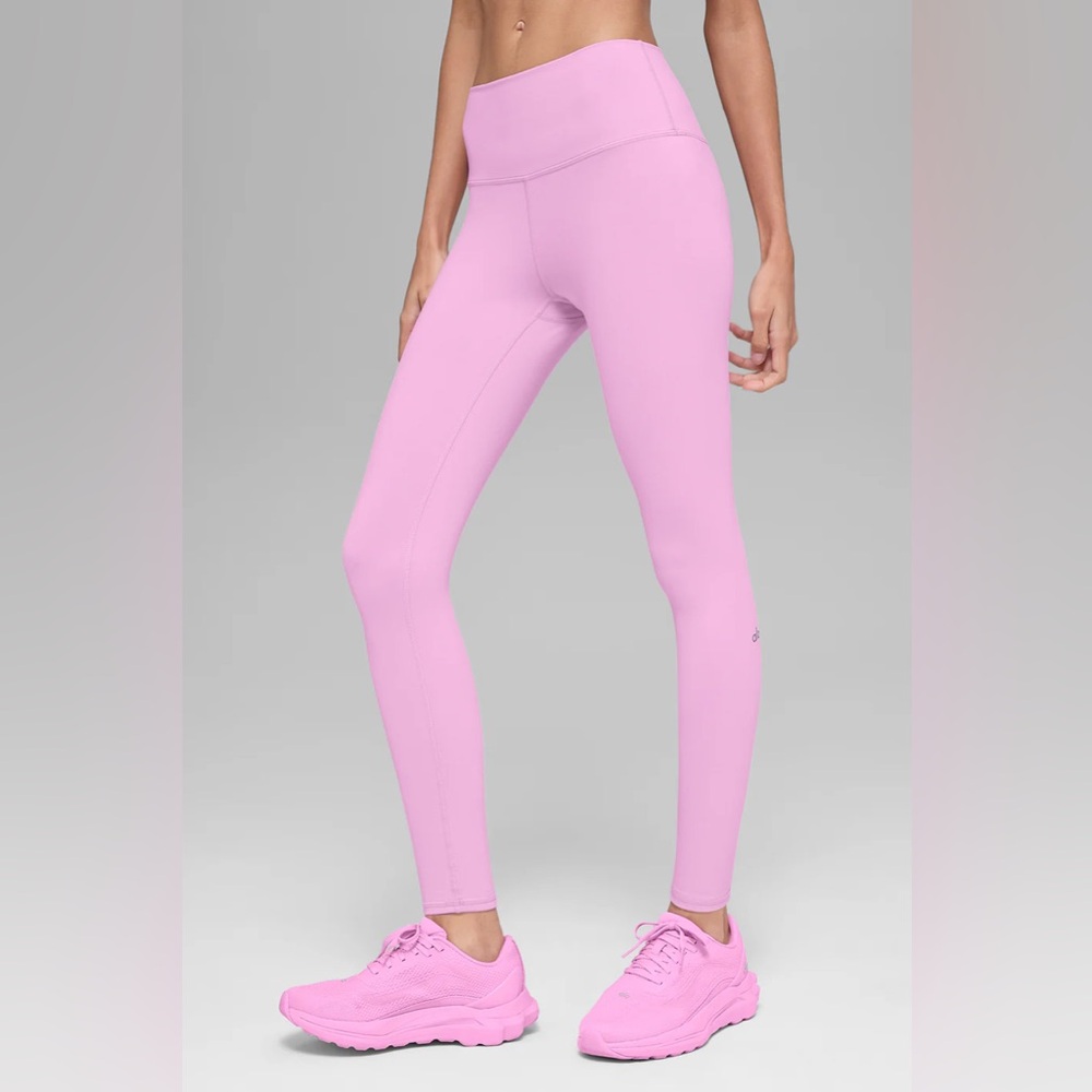 ALO Yoga HIGH-WAIST AIRBRUSH LEGGING- Candy heart pink